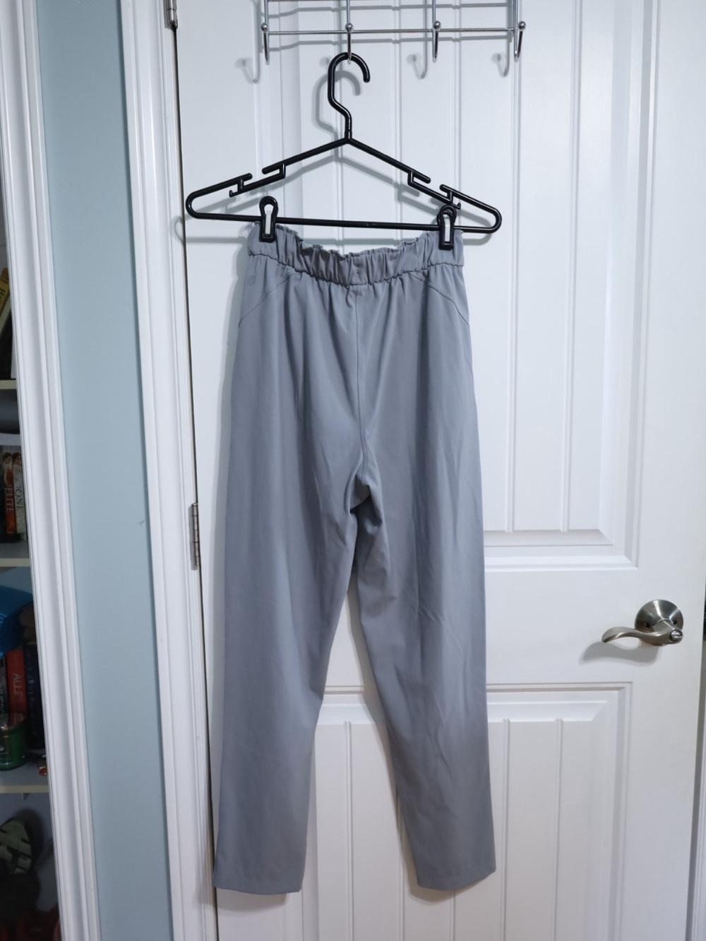 Lululemon Stretch High Rise 7/8 Length Pant in Rhino Grey Womens Size 4 - Picture 8 of 10